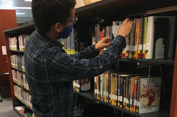 Charlotte Mecklenburg Library offers curated book lists and personal reading lists to help you find your next favor read. Charlotte Mecklenburg Library offers curated book lists and personal reading lists to help you find your next favor read.